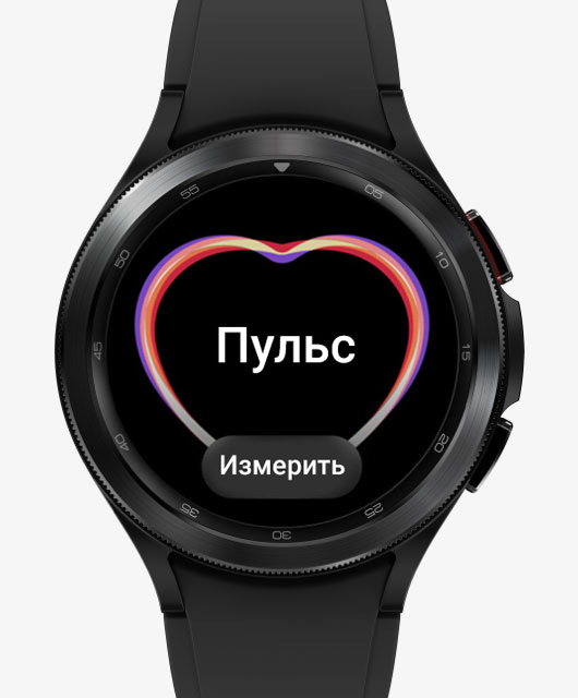 The front watch face of the Galaxy Watch4 Classic device is measuring heart rate. Its display changes from the heart rate measuring menu to the measurement interface.