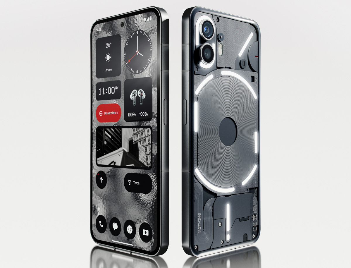 Nothing Phone 2 оснащен 6,7-дюймовым OLED-дисплеем с разрешением 1080 x 2412