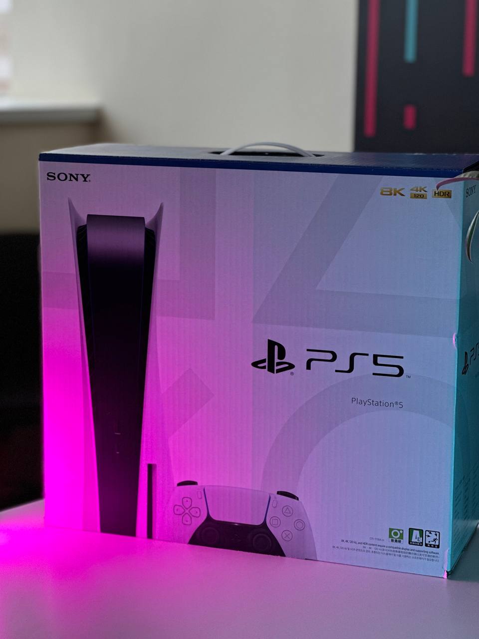 Распаковка Sony PlayStation 5