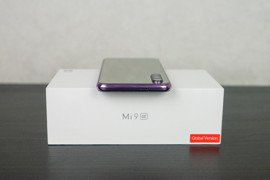Фото смартфона Xiaomi-Mi-9-SE-9